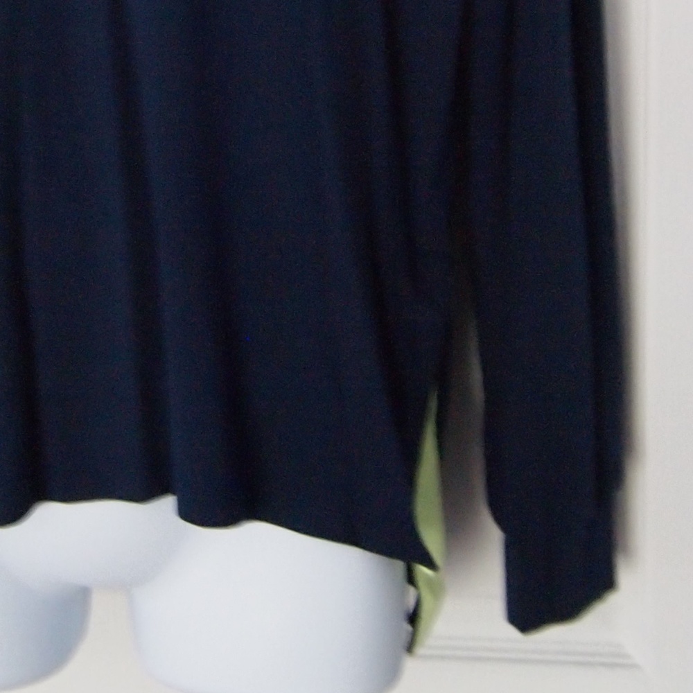 Avita Lightweight hoodie - Picture 2 of 4